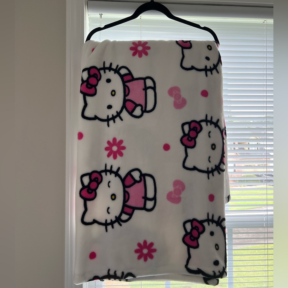 Hello Kitty Viral TikTok blanket